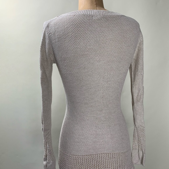 Gap XS cream sweater - Picture 3 of 7